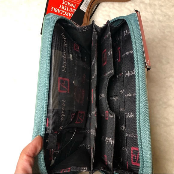 New Stone Mountain Leather Wristlet Wallet W/Rechargeable Phone Battery - Picture 10 of 14